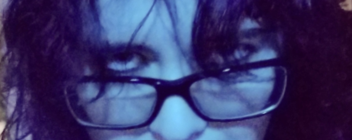 Xzyruz wrote a story.